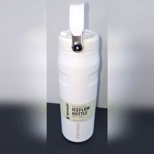 Stanley 24oz IceFlow Aerolight Stainless Steel Water Bottle w/ Flip Straw Frost